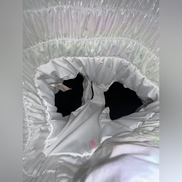 RARE Free People Movement Way Home Shine White Shorts Size Small 🪷 Like New - Picture 10 of 10